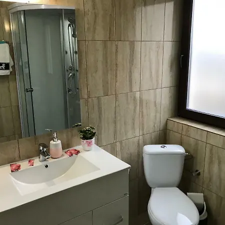 Guest house Upstairs 3*